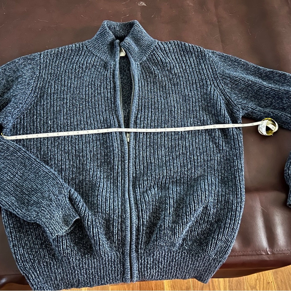 LL Bean Men’s zippered cardigan